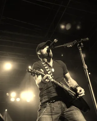 Brantley Gilbert Charlotte