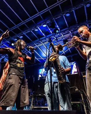 Lawrence - Band Charlotte